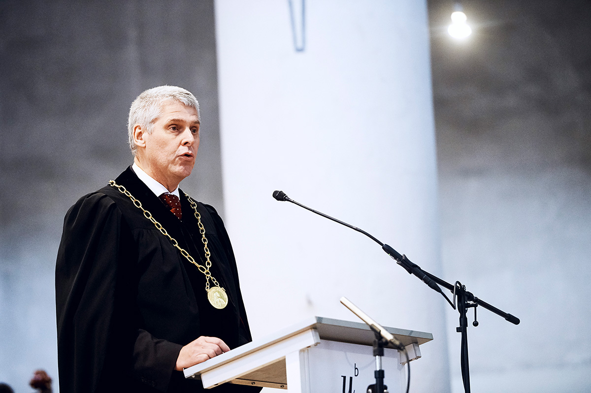Rektor Christian Leumann am letztjährigen Dies academicus. © Universität Bern / Bild: Manu Friedrich