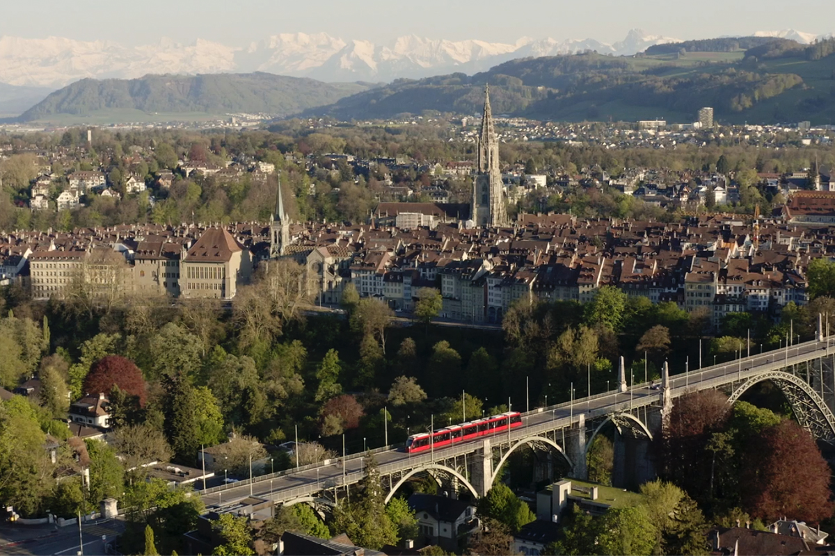 Die Modellierungen von «Urban Climate Bern» sagen für die am stärksten von der Hitze betroffen Quartiere Ende des Jahrhunderts rund 30 bis 45 Tropennächte pro Jahr voraus. Das sind Verhältnisse, wie wir sie heute in Südeuropa kennen. © OCCR