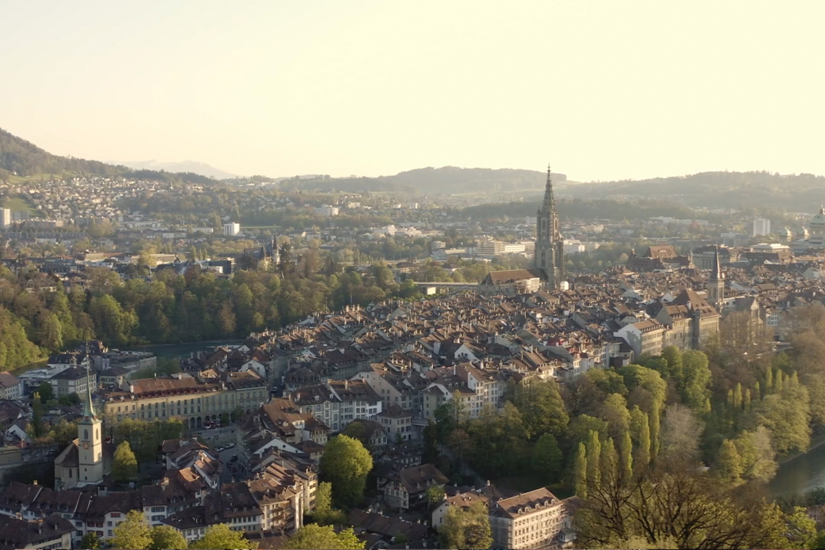 Welche Folgen Hitzewellen auf Schweizer Städte haben, untersucht das Forschungsprojekt «Urban Climate Bern» des Oeschger-Zentrums für Klimaforschung der Universität Bern. © Universität Bern