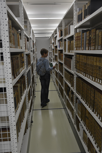 Die Erlebniswelt Bibliothek haben es den Kindern angetan.