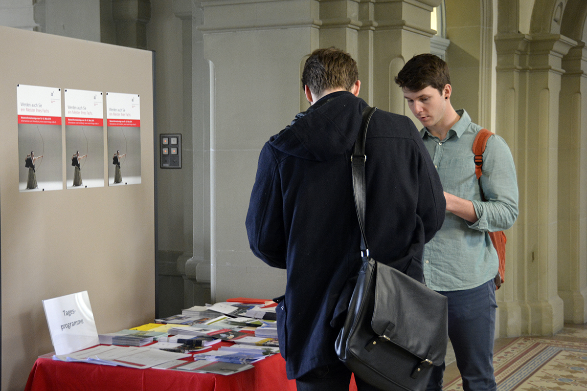 «Informiert entscheiden, fokussiert studieren» lautet das Motto der Masterinformationstage der Universität Bern.