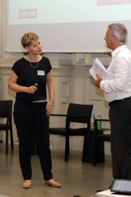 Ladina Heimgartner, Direktorin RTR, referierte zum Thema «Schweizer Zwerge unter globalen Riesen. Regulierung von elektronischen Medien im Kleinstaat Schweiz».