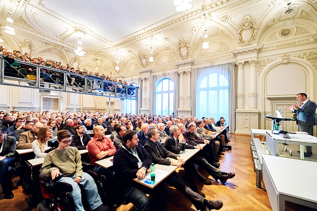 Grosses Publikumsinteresse: Die Aula war anlässlich des Vortrages von Thomas Zurbuchen voll besetzt. © Universität Bern / Bild: Manu Friederich