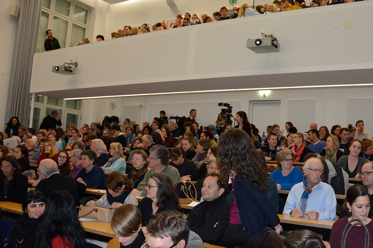 Der Saal in der UniS war bis auf den letzten Platz besetzt