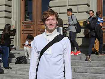 Die Leidenschaft für das Theater hat Geoffrey Punter aus dem Tessin in die Bundeshauptstadt geführt.