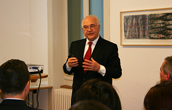 Emeritus Norbert Thom