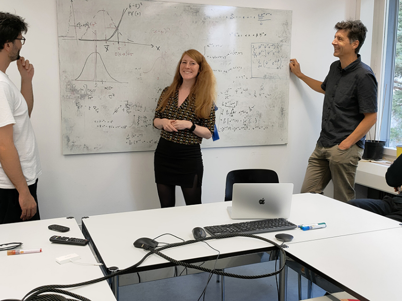 Wilmes ist im Moment das einzige weibliche Teammitglied in ihrer Gruppe – kein ungewöhnliches Phänomen im Forschungsfeld der Computergestützten Neurowissenschaften. © CAIM, Universität Bern