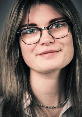 Diana Pashchenko begann in der Ukraine ein Marketing-Studium. Jetzt bereitet sie sich auf ein Englisch-Studium an der Universität Bern vor und möchte Lehrerin werden.