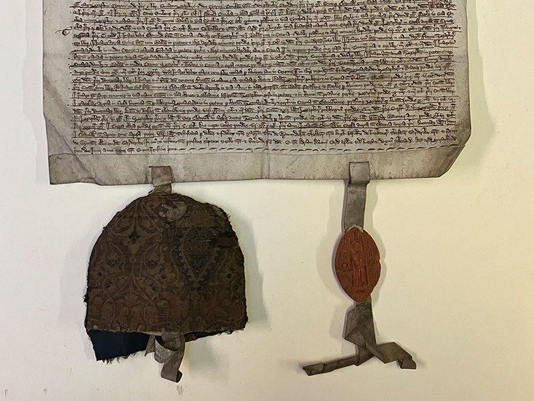 Was ein Stück Seide aus Westminster Abbey verrät
