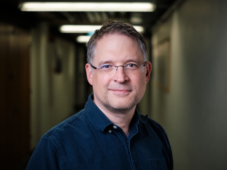 Jonas Kühn fängt Bilder von sehr fernen Planeten ein