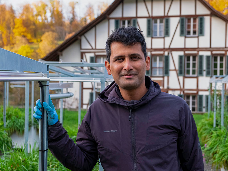 Prof. Dr. Madhav P. Thakur, Leiter der Forschungsgruppe Terrestrial Ecology am Institut für Ökologie und Evolution der Universität Bern.