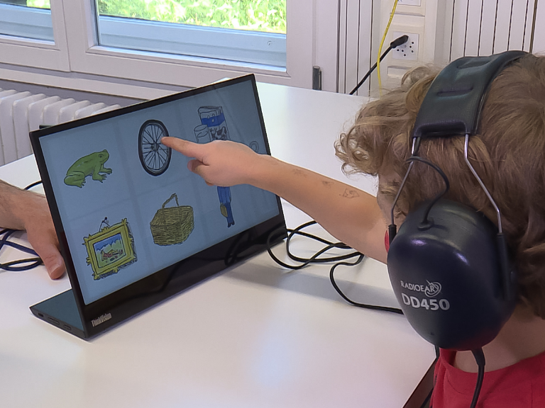 Endlich passender Sprachtest für Schweizer Kinder